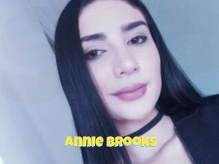 Annie_Brooks
