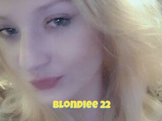 Blondiee_22