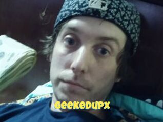 Geekedupx Sexe et Porno