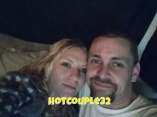 HotCouple32