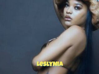 LeslyNia