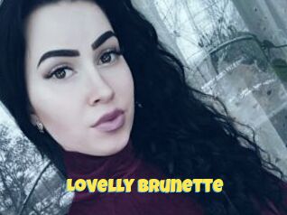 Lovelly_Brunette