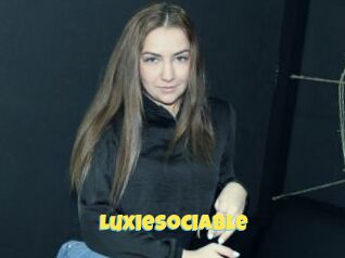 LuxieSociable Sexe et Porno