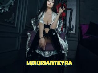 LuxuriantKyra