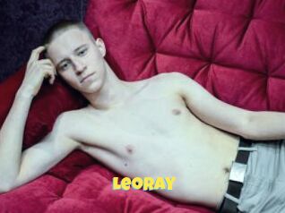 leoray Sexe et Porno