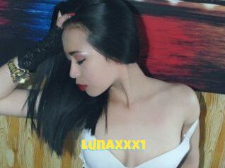 Lunaxxx1