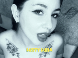 Lusty_luna