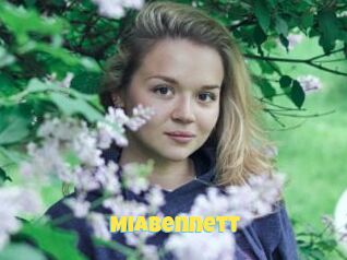 MiaBennett
