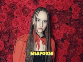 MiaFoxie
