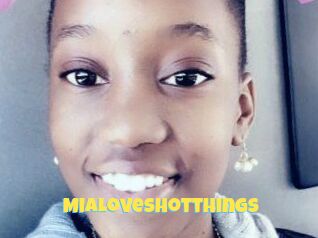 MiaLovesHotthings