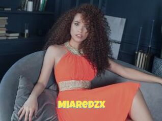 MiaRedzX