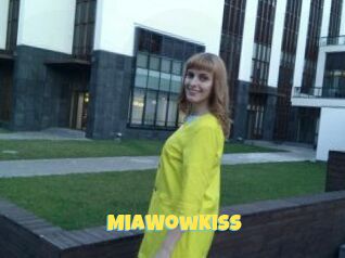 MiaWowKiss
