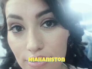 MiahAniston