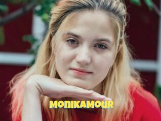 MonikaMour