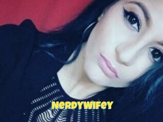 NerdyWifey
