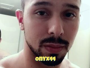 Onyx44