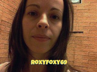 RoxyFoxy_69