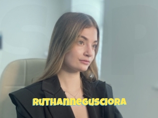 Ruthannegusciora