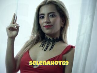 SelenaHot69