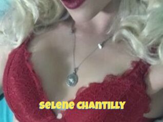 Selene_Chantilly