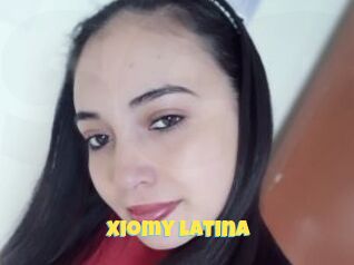 Xiomy_latina