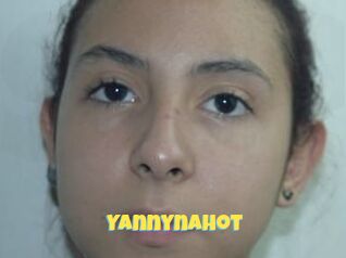 YannynaHot